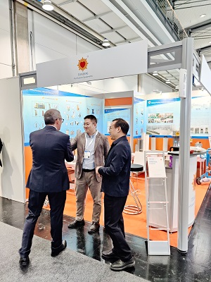 1744096578349328.jpg 1744096578349328.jpg